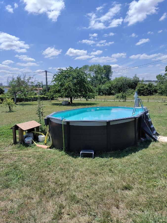 דירות אוש Chez Chapelle In The Heart Of The Gascony With Pool And Hot Tub מראה חיצוני תמונה